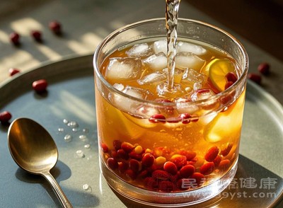 湿气缠身别发愁 这些祛湿妙招让你轻松甩包袱