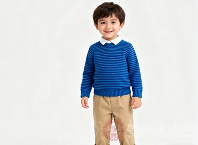 小孩的皮肤较为娇嫩