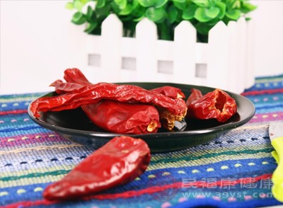 过量摄入辛辣、刺激性食物