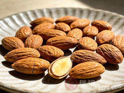 孕妇、幼儿及阴虚咳嗽者应禁用或慎用苦杏仁