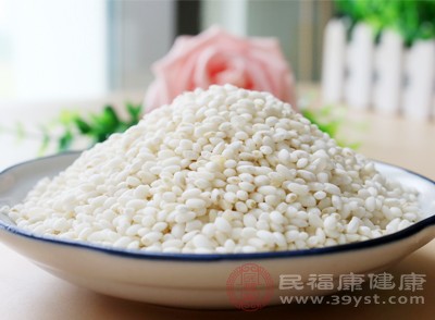 糯米具有补中益气、健脾养胃的功效 糯米具有补中益气、健脾养胃的功效