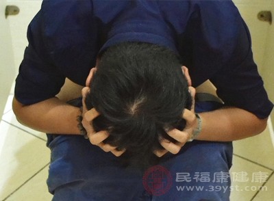 排便习惯改变持续时间较长（超过两周），需高度警惕消化系统器质性病变，应及时就医检查