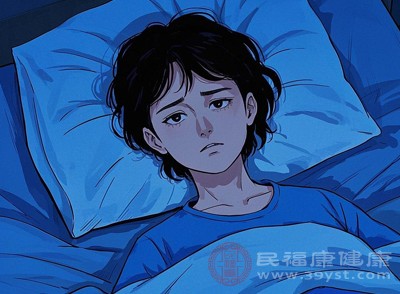 长期精神压力大、焦虑会导致体内分泌应激激素，损伤细胞，加速衰老