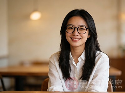 近视VS散光谁更“狠” 看完这篇不再傻傻分不清