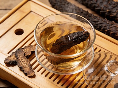 肉苁蓉茶：沙漠人参的“养生馈赠”