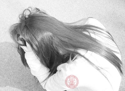 重度抑郁症患者的注意力很难集中，他们常常会走神，无法专注于一件事情