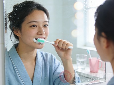 想不到吧 盐竟是刷牙界的“宝藏选手” 好处多多