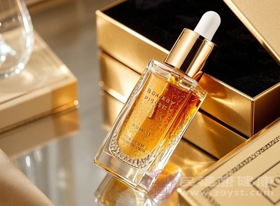 救命 这些去脂肪粒绝招 让肌肤重回光滑赛道