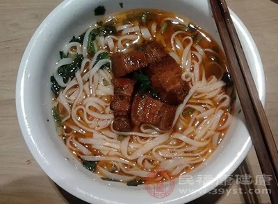 面食米饭Battle 谁才是让你悄悄长胖的“幕后黑手”