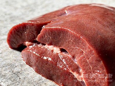 动物肝脏、血液等食物含铁量较高，且其中的铁为血红素铁，生物利用率高，能够快速有效地补充身体所需的铁元素。