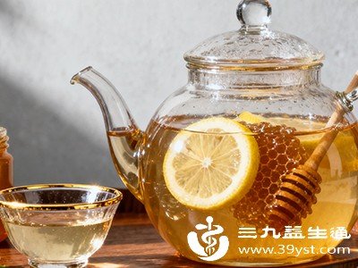 晚上来杯蜂蜜水会胖还是能养生 快看