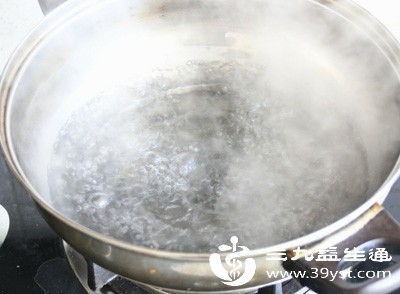 隔夜开水饮用指南 喝不喝 看完就有数