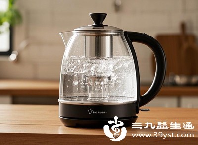 一般来说，放置时间超过12小时，水的安全性就需要更加谨慎对待