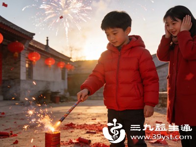 鞭炮、烟花爆炸会产生巨大噪音，音量远超人体耳朵承受范围，尤其是在密闭空间燃放，噪音冲击力更强