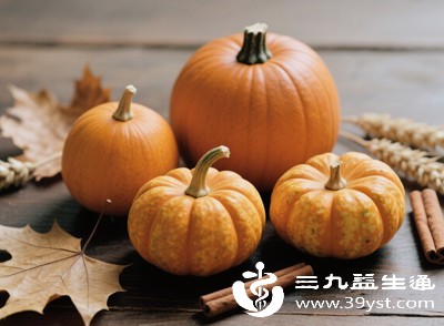 山药、南瓜性情温和，可煮粥、蒸制食用，容易消化，既能滋养脾胃，又能缓解春季的干燥不适感，让身体更轻盈