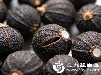 在使用时，必须遵循中医的辨证论治原则