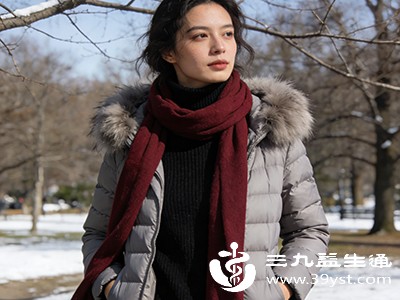 .误区一：气温回升，过早脱衣