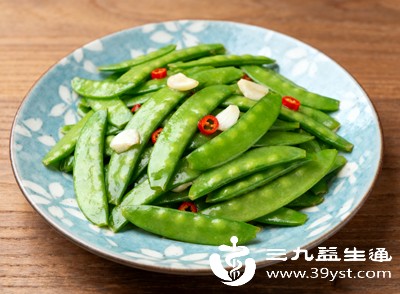 蔬菜富含维生素和膳食纤维,杂粮易消化,能增加饱腹感 蔬菜富含维生素和膳食纤维,杂粮易消化,能增加饱腹感