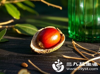 酸枣仁不宜过量使用，过量可能导致嗜睡、恶心、呕吐等不适，需遵循推荐用量