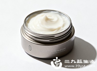 洗发后使用护发素 洗发后使用护发素