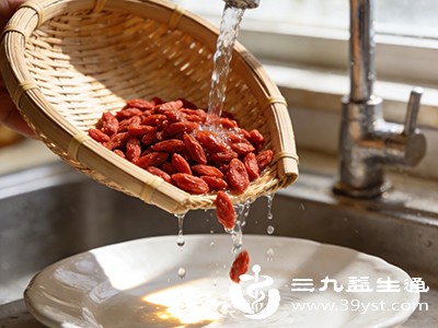 枸杞则是滋补界的“明星选手”