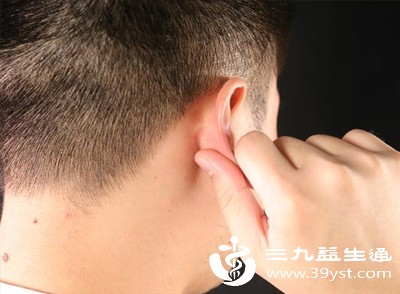 耳垂也是一个简易的按压点，用食指和拇指轻轻揉搓耳垂
