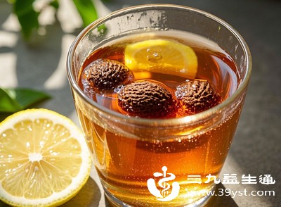 想让嗓子“喝饱水” 这几款护嗓茶快码住