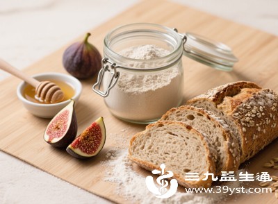 可以用全麦面包、燕麦等粗粮替代精制碳水,用烤、煮、蒸的烹饪方式代替油炸 可以用全麦面包、燕麦等粗粮替代精制碳水,用烤、煮、蒸的烹饪方式代替油炸