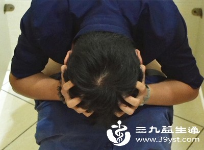 进入大肠后,肠道菌群会进一步分解食物残渣,吸收水分,使残渣逐渐成型为大便 进入大肠后,肠道菌群会进一步分解食物残渣,吸收水分,使残渣逐渐成型为大便