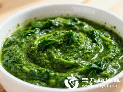 菠菜、西兰花、胡萝卜、番茄、南瓜、苹果、香蕉、草莓、蓝莓等，富含维生素、矿物质和膳食纤维，促进肠道蠕动