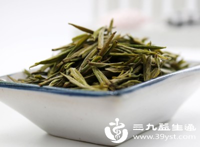 陈化后的白茶，内含物质进一步转化，口感更加醇厚柔和