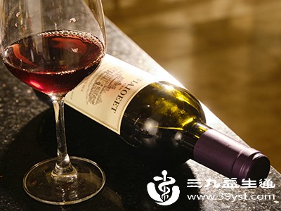 红酒适宜储存在12-15℃的环境中