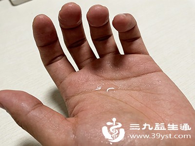 多汗症:汗腺功能异常亢进 多汗症:汗腺功能异常亢进