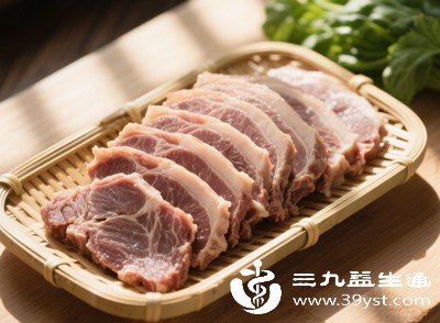 羊肉还含有丰富的铁、锌、硒等多种人体必需的矿物质，且含量远超很多常见肉类