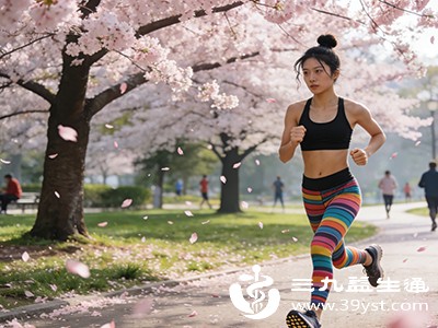 跑步时脚步落地姿势不对