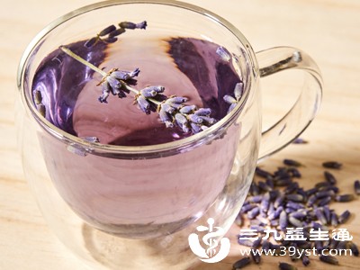 薰衣草香气清新,是安神助眠的好帮手,适合因情绪烦躁、压力大导致的失眠人群 薰衣草香气清新,是安神助眠的好帮手,适合因情绪烦躁、压力大导致的失眠人群