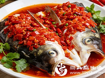 保持规律的作息，避免熬夜和剧烈运动，减少辛辣刺激性食物的摄入