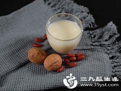 长期适量饮用豆浆,对心脑血管健康有积极保护作用,能降低多种慢性病的发病风险 长期适量饮用豆浆,对心脑血管健康有积极保护作用,能降低多种慢性病的发病风险