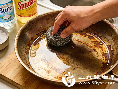 生锈较严重时,可以采用更有效的清洁方式 生锈较严重时,可以采用更有效的清洁方式