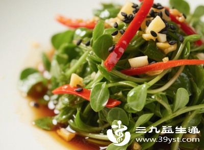 马齿苋性寒凉，脾胃虚寒的人食用后可能会加重体内寒气