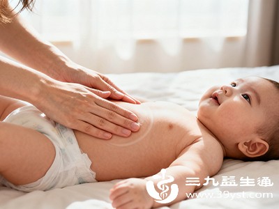 宝宝两小时吃一次奶粉 小心伤肠胃影响发育 科学喂养看这里