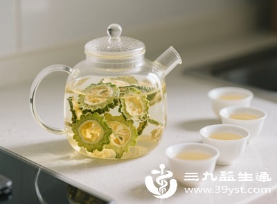 苦瓜茶虽苦却藏着宝 清热控糖还助消化 这些功效别错过
