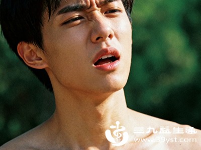 打嗝停不下来 试试趴着睡这招 亲测有效尴尬拜拜超轻松