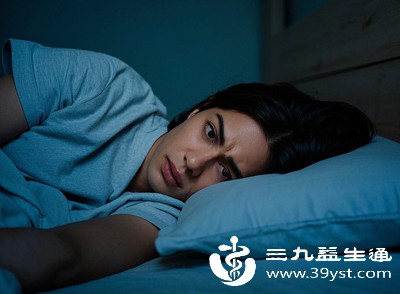 女性经期出现轻微心烦、失眠时，按摩该穴位能舒缓情绪、辅助安神