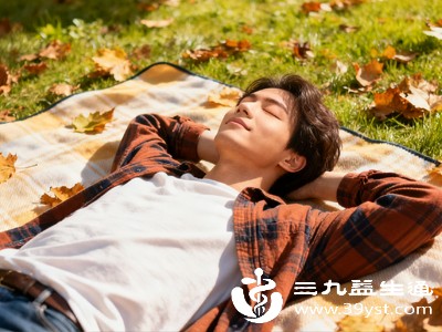 警惕紫外线过敏不是小事 这些错误做法会加重 科学防护避坑指南 帮你筑牢皮肤保护盾