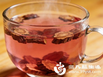 过量、长期饮用丹参泡水会给身体带来负担，可能引发肠胃不适、凝血异常等问题