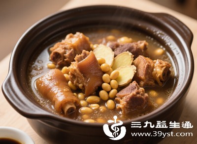 乳腺通畅后,可增加催乳汤类(鲫鱼汤、猪蹄汤轮换),每天1-2次 乳腺通畅后,可增加催乳汤类(鲫鱼汤、猪蹄汤轮换),每天1-2次