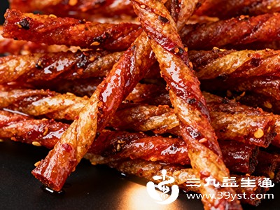 若只是偶尔吃了1-2根辣条，且身体无明显不适，无需过度紧张