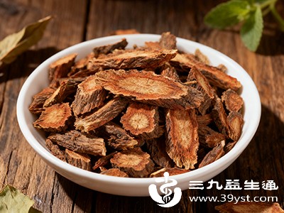 丹参与这些药物同时使用时，会增强抗凝血效果，可能导致出血风险大大增加，如皮下出血、内脏出血等，严重时可危及生命