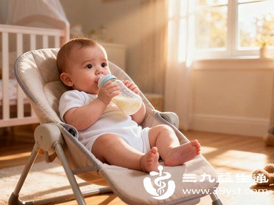 人工喂养的宝宝，感冒期间奶粉的浓度和喂养量不要随意改变